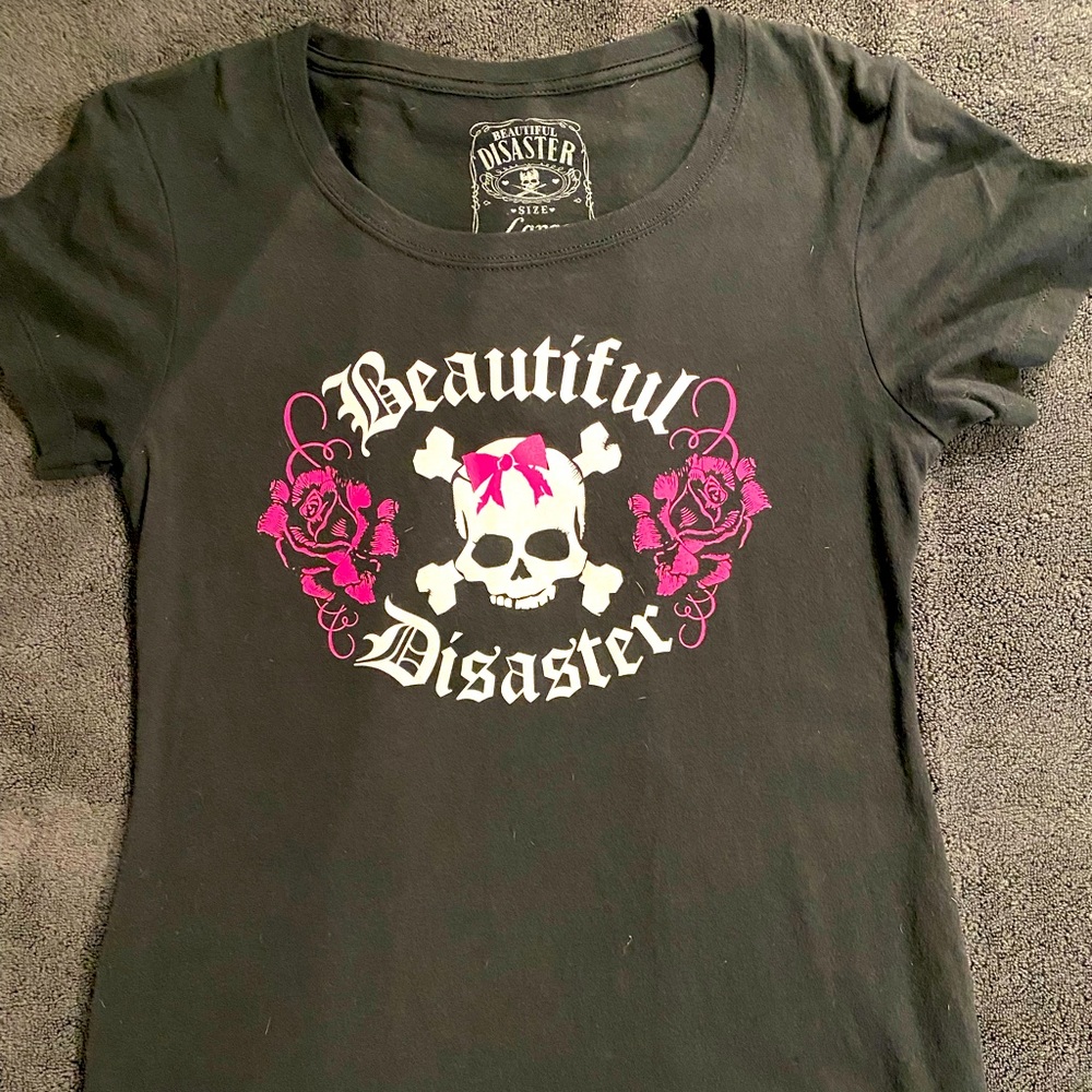 Beautiful Disaster Large short sleeve T-shirt.